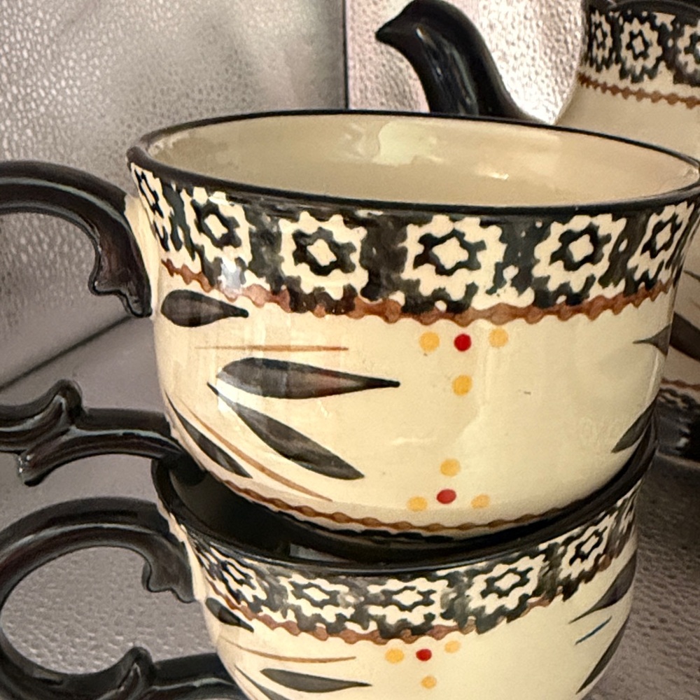 Vintage Temptations Hand Painted Tea Pot and Cups - Picture 13 of 16